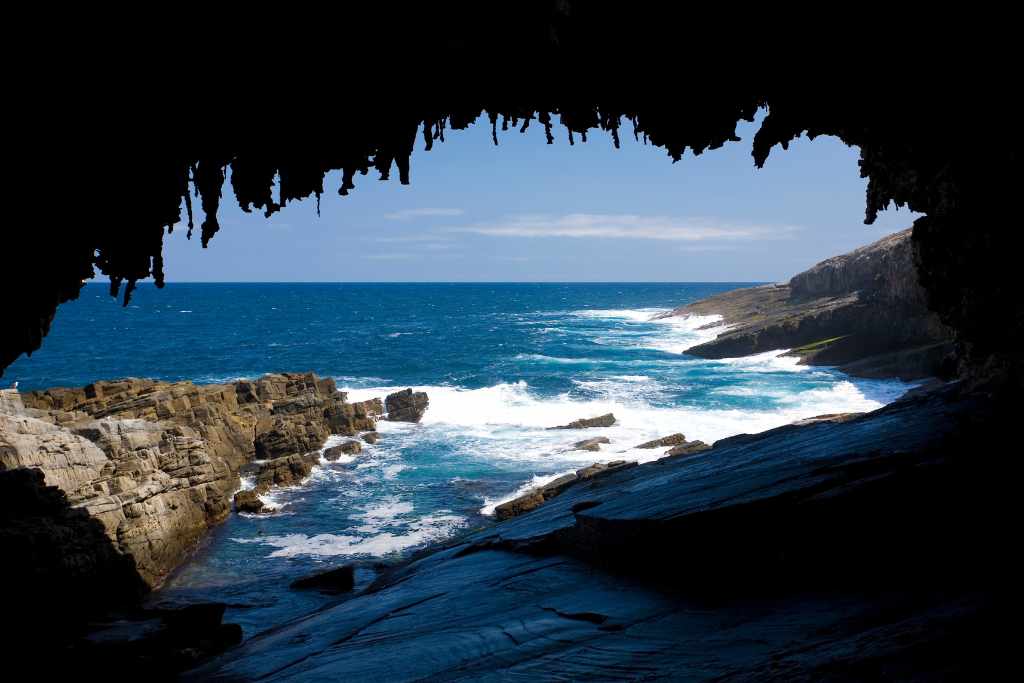 the admirals arch in kangaroo island
