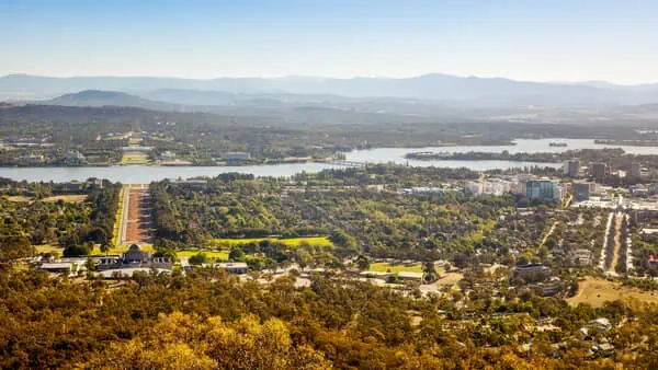 Aerial view of Canberra skyline, highlighting the area where the best hotels in Canberra are located.