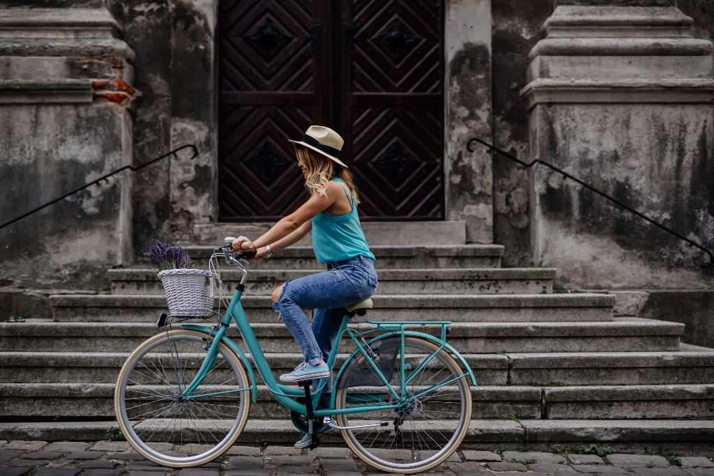 bike tour