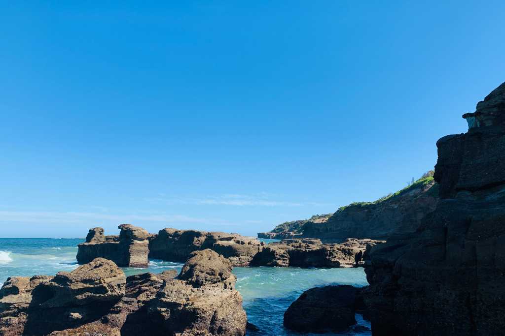 The rocks in Caves Beach