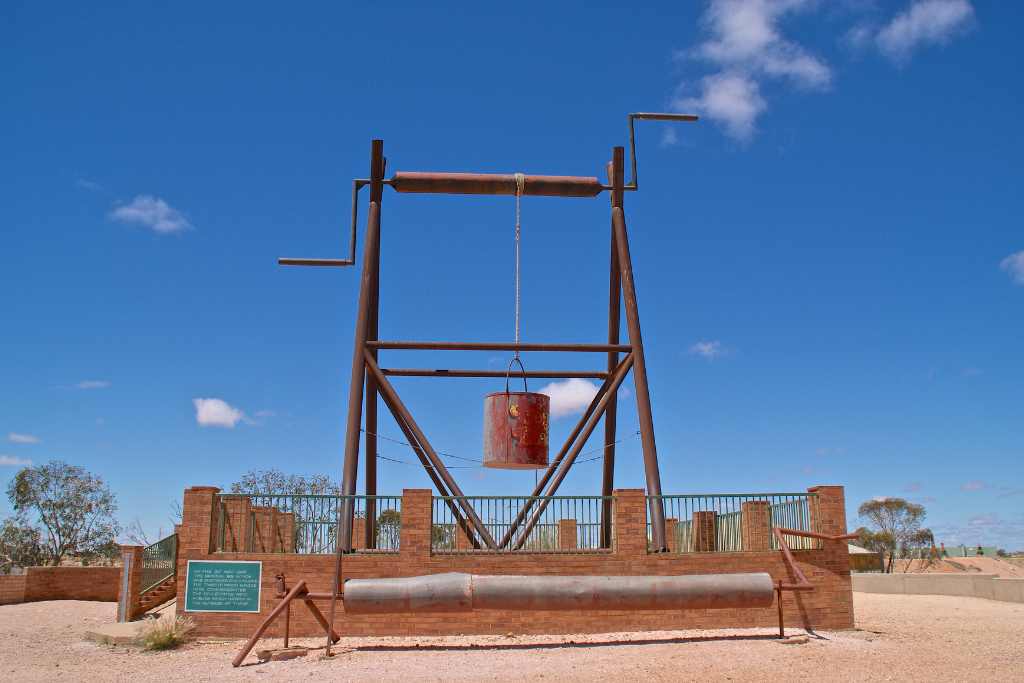 the big winch found in coober pedy