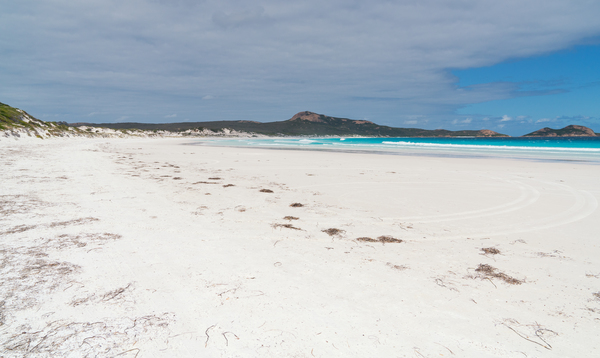 White beach of Lucky Bay on an overcast day, one of the most beautiful places in the Cape Le Grand National Park, Western Australia