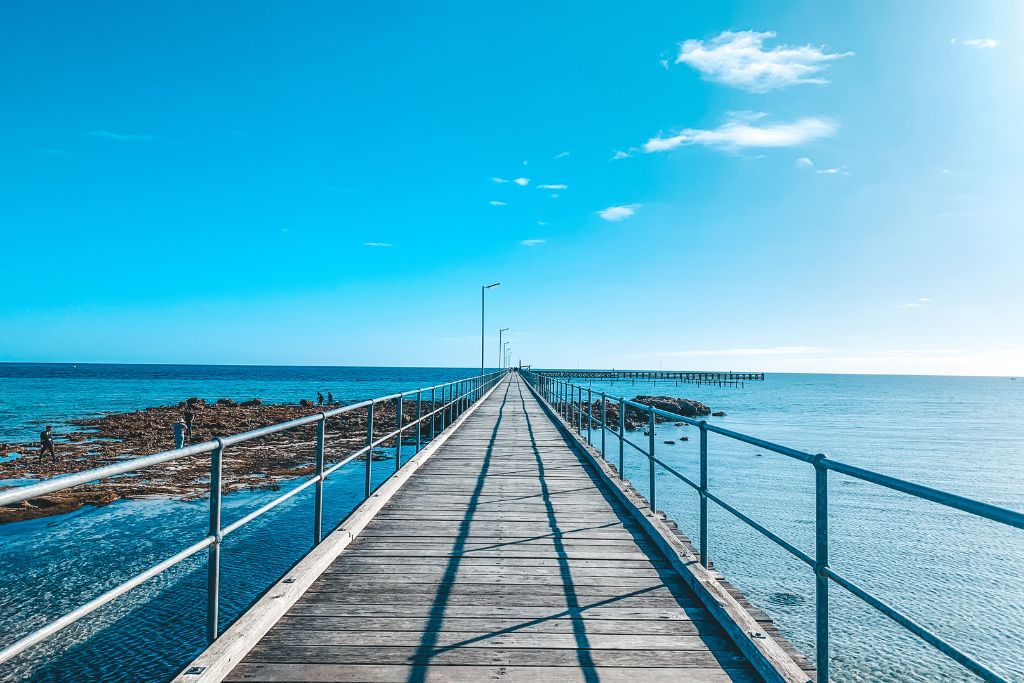 the beautiful sea at moonta bay jetty