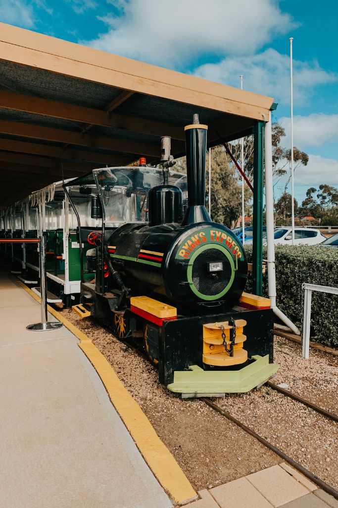 The train at moonta-mines-tourist-railway