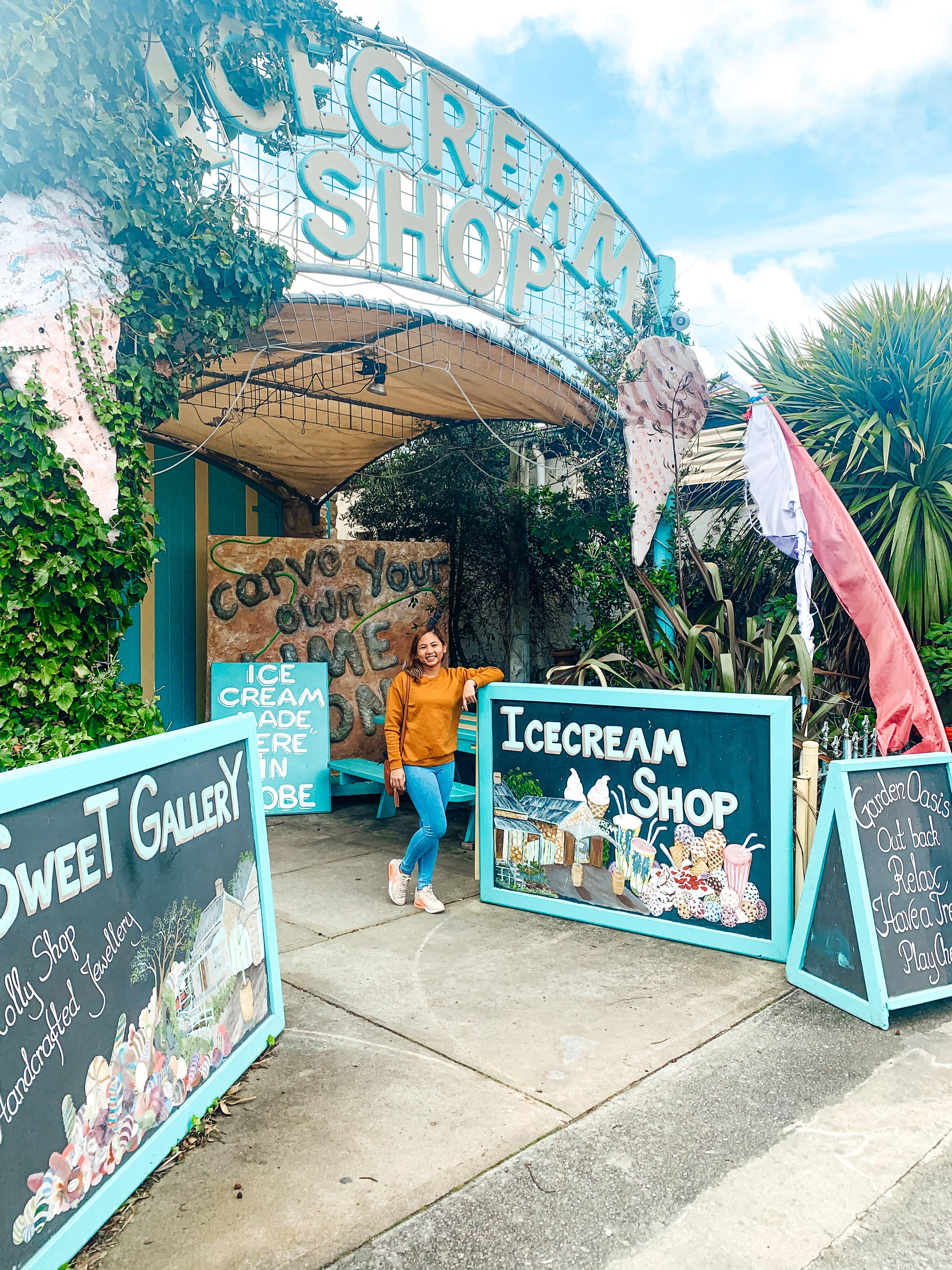 one of the things to do in robe is visiting the ice cream shop