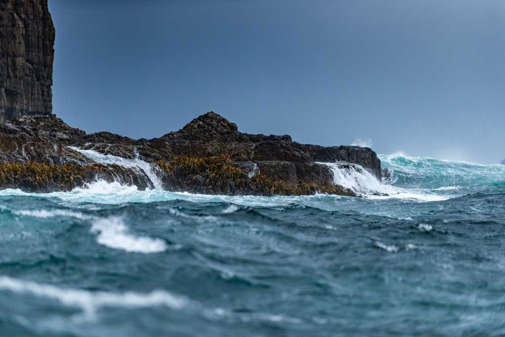 The ocean view from a cruise in Tasman Island